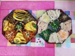 お祝い料理  　九折板2段重料理　민들레　 たんぽぽセット　(お電話にて要予約)
